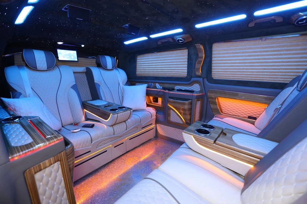 Vito VIP, konfor ve pratikliği aynı araçta toplar